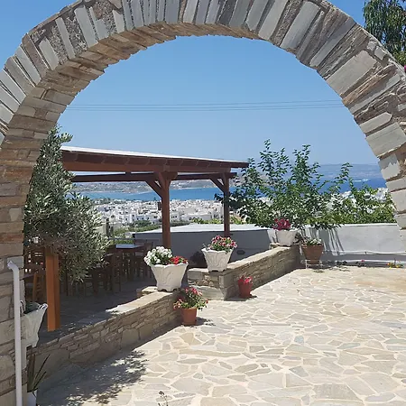 Lejlighedshotel Petros & Naxos City