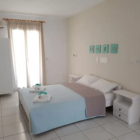 Petros & Lejlighedshotel Naxos City