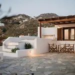 Aparthotel Petros & 4*