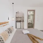 Aparthotel Petros & 4*