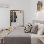 Petros & Aparthotel 4*