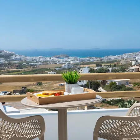 Petros & 4* Naxos City