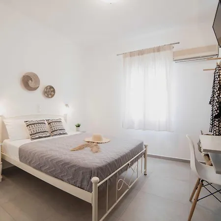 Aparthotel Petros & 2*
