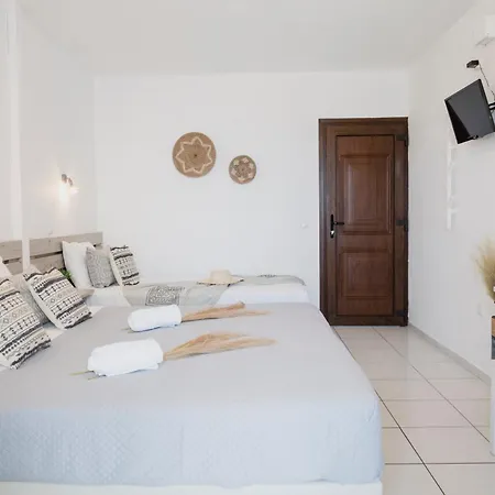 Aparthotel Petros & 2*
