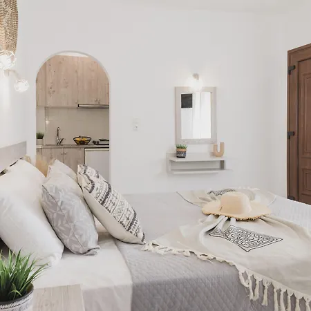 Ξενοδοχείο με διαμερίσματα Petros & 3*