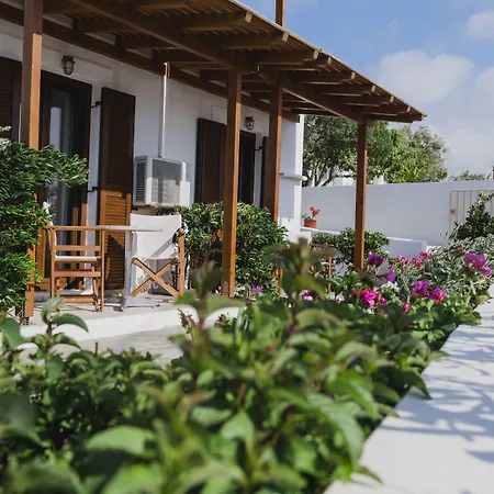 Petros & Ξενοδοχείο με διαμερίσματα Naxos City