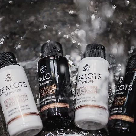 Petros & Ξενοδοχείο με διαμερίσματα 3*