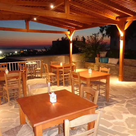 Aparthotel Petros & 2*