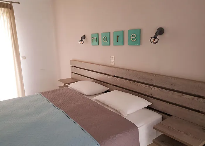 Aparthotel Petros & 3*